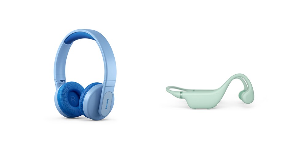 Modrá dětská sluchátka s obloukem a dětská otevřená sluchátka v zelené barvě.