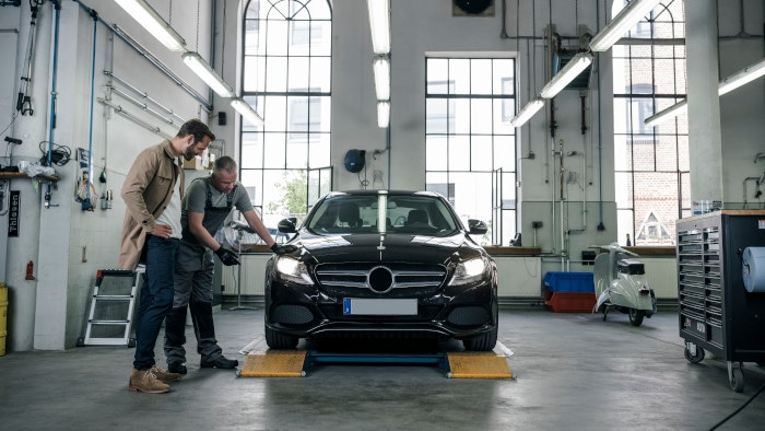 Žárovky vyměňujte po párech