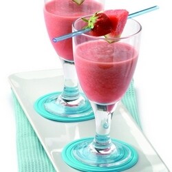 Recept na šťávu z vodního melounu, jahod a pomerančů | Philips