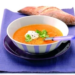 Recept na polévku z mrkve a koriandru | Philips